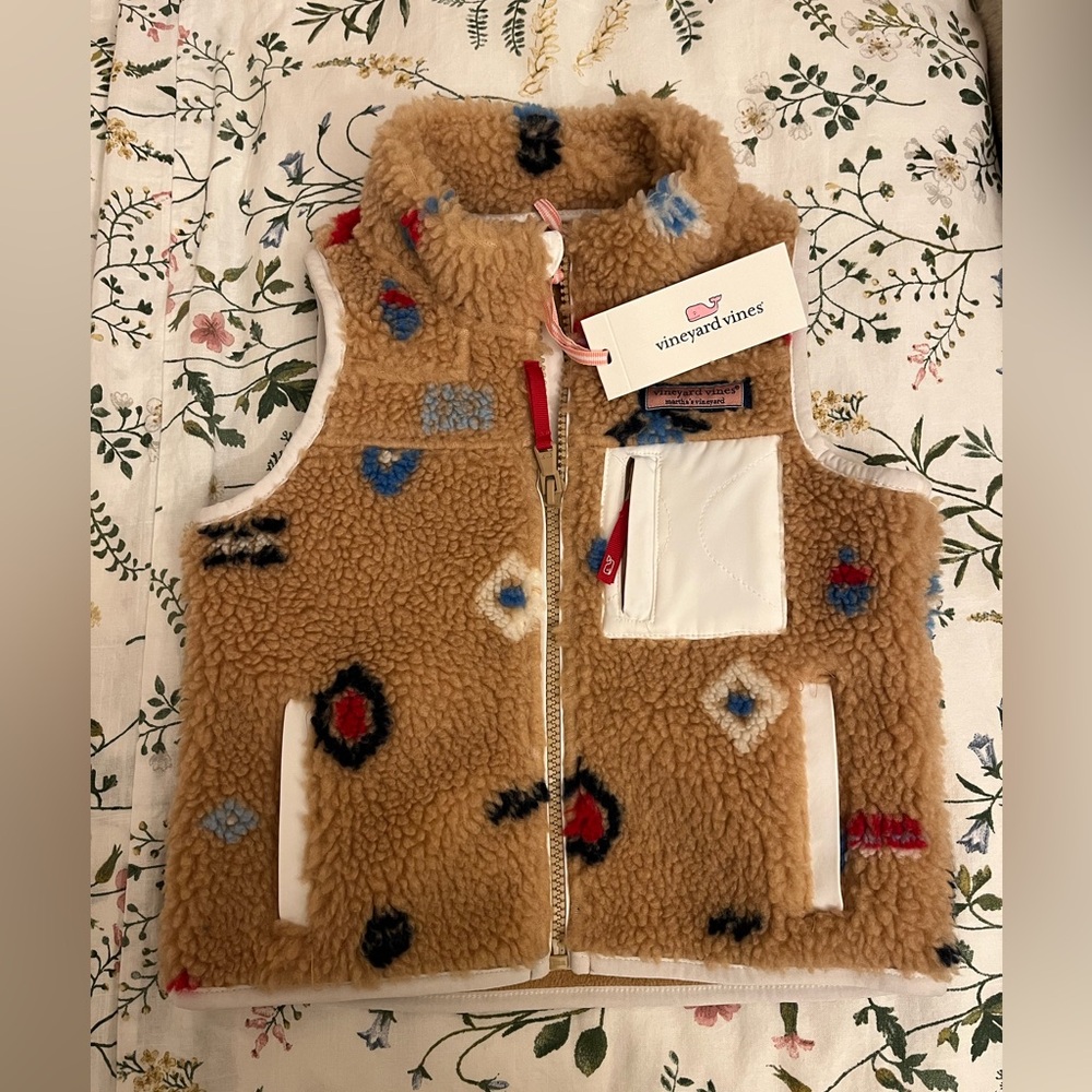 NWT Rare Vineyard Vines 3T Printed Vest